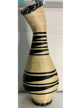 Rwanda Hand Woven Black Tan Tutsi Ceremonial Wicker Vessel 15.5 inch Tall Vase